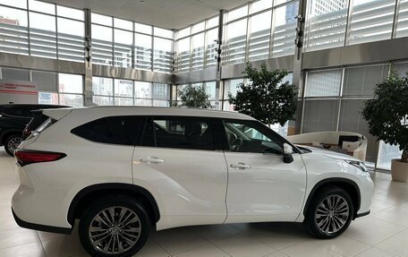Toyota Highlander, 2026 год, 6 390 000 рублей, 7 фотография