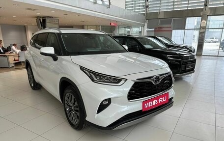 Toyota Highlander, 2026 год, 6 390 000 рублей, 2 фотография
