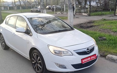 Opel Astra J, 2012 год, 785 000 рублей, 1 фотография