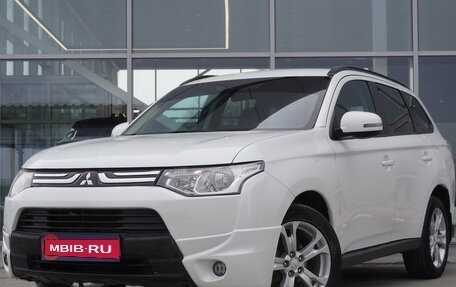 Mitsubishi Outlander III рестайлинг 3, 2013 год, 1 295 000 рублей, 1 фотография