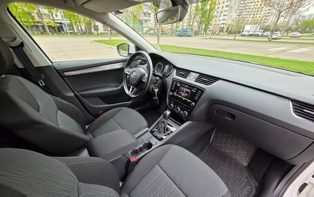 Skoda Octavia, 2018 год, 1 920 000 рублей, 8 фотография