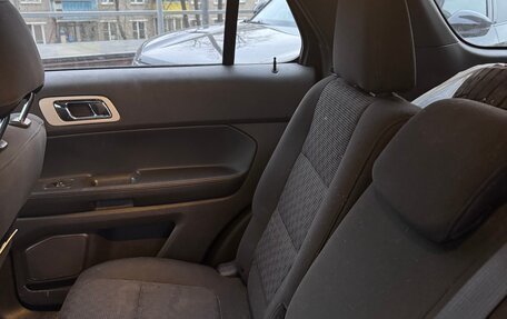 Ford Explorer VI, 2013 год, 1 300 000 рублей, 9 фотография