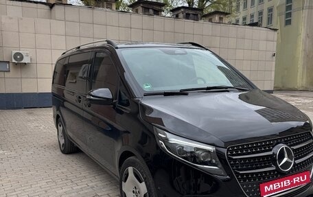 Mercedes-Benz V-Класс, 2024 год, 13 800 000 рублей, 2 фотография