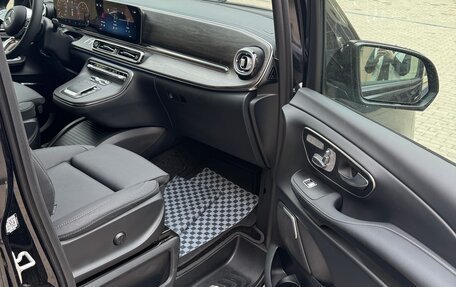 Mercedes-Benz V-Класс, 2024 год, 13 800 000 рублей, 6 фотография