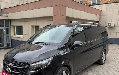 Mercedes-Benz V-Класс, 2024 год, 13 800 000 рублей, 3 фотография