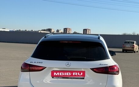 Mercedes-Benz GLA, 2020 год, 3 750 000 рублей, 4 фотография