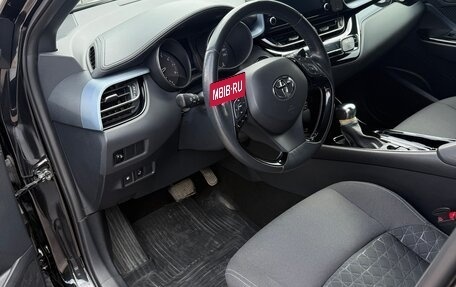 Toyota C-HR I рестайлинг, 2020 год, 2 000 000 рублей, 5 фотография