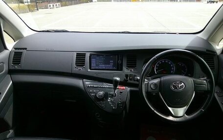 Toyota ISis I, 2017 год, 978 963 рублей, 10 фотография