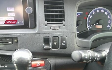 Toyota ISis I, 2017 год, 978 963 рублей, 12 фотография