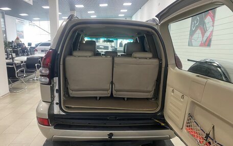 Toyota Land Cruiser Prado 120 рестайлинг, 2004 год, 1 296 000 рублей, 7 фотография