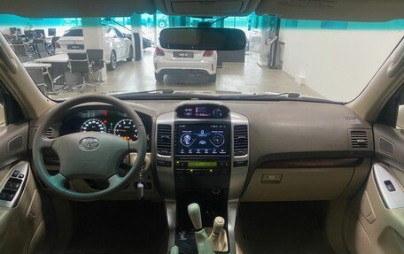 Toyota Land Cruiser Prado 120 рестайлинг, 2004 год, 1 296 000 рублей, 21 фотография