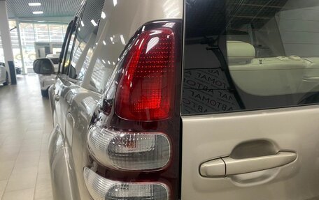 Toyota Land Cruiser Prado 120 рестайлинг, 2004 год, 1 296 000 рублей, 14 фотография