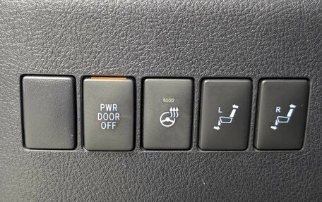 Toyota Alphard III, 2019 год, 4 399 000 рублей, 24 фотография