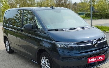 Volkswagen Multivan, 2022 год, 4 346 112 рублей, 5 фотография