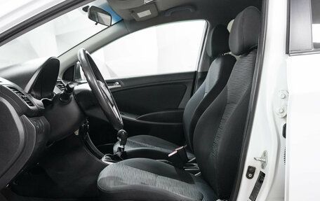 Hyundai Solaris II рестайлинг, 2014 год, 910 000 рублей, 9 фотография