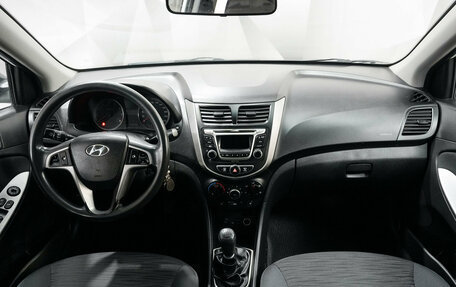 Hyundai Solaris II рестайлинг, 2014 год, 910 000 рублей, 10 фотография