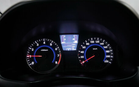 Hyundai Solaris II рестайлинг, 2014 год, 910 000 рублей, 13 фотография