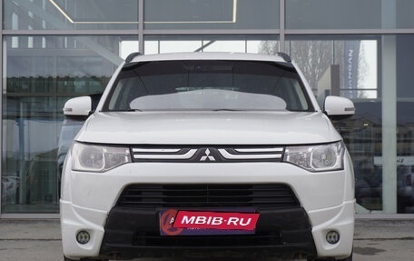 Mitsubishi Outlander III рестайлинг 3, 2013 год, 1 295 000 рублей, 2 фотография