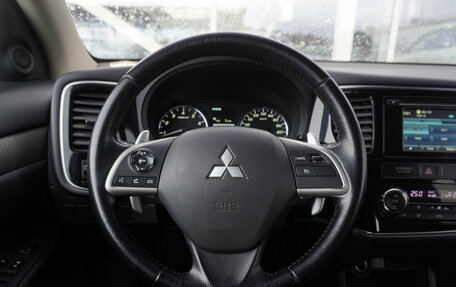 Mitsubishi Outlander III рестайлинг 3, 2013 год, 1 295 000 рублей, 13 фотография