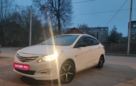 Hyundai Solaris II рестайлинг, 2016 год, 600 000 рублей, 14 фотография