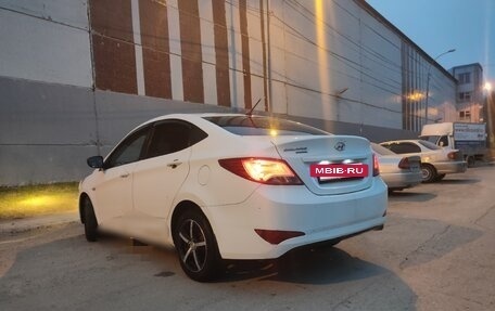 Hyundai Solaris II рестайлинг, 2016 год, 600 000 рублей, 15 фотография