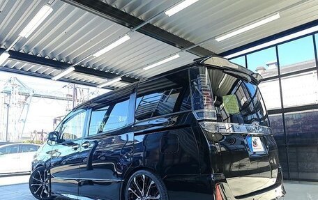 Toyota Voxy III, 2021 год, 1 873 656 рублей, 9 фотография