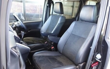 Toyota Voxy III, 2021 год, 1 873 656 рублей, 31 фотография