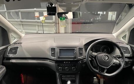 Volkswagen Sharan II, 2016 год, 1 050 000 рублей, 6 фотография