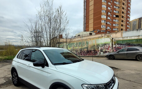 Volkswagen Tiguan II, 2020 год, 2 600 000 рублей, 1 фотография