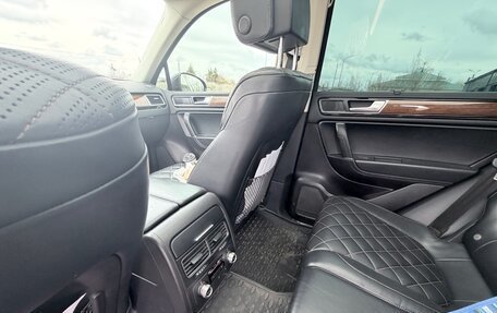 Volkswagen Touareg III, 2017 год, 3 700 000 рублей, 9 фотография