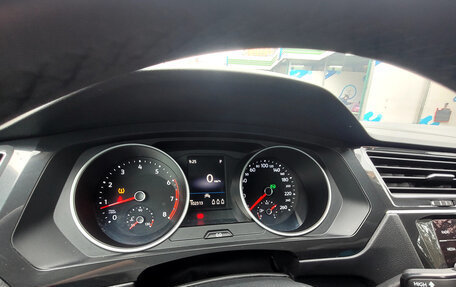 Volkswagen Tiguan II, 2020 год, 2 600 000 рублей, 7 фотография