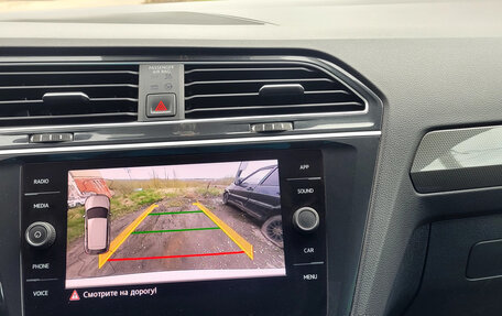 Volkswagen Tiguan II, 2020 год, 2 600 000 рублей, 11 фотография