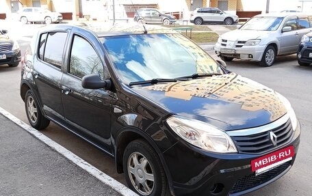 Renault Sandero I, 2014 год, 425 000 рублей, 2 фотография