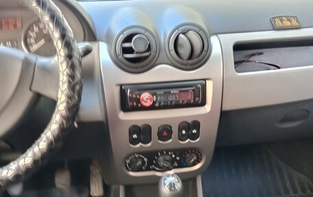 Renault Sandero I, 2014 год, 425 000 рублей, 17 фотография