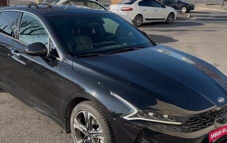 KIA K5, 2021 год, 2 600 000 рублей, 2 фотография