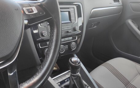 Volkswagen Jetta VI, 2016 год, 1 250 000 рублей, 3 фотография