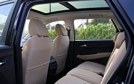 Chevrolet Captiva, 2025 год, 2 300 000 рублей, 17 фотография