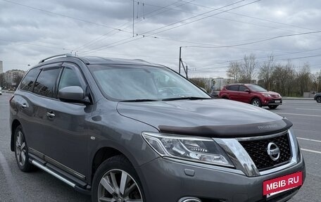 Nissan Pathfinder, 2015 год, 1 850 000 рублей, 3 фотография