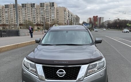 Nissan Pathfinder, 2015 год, 1 850 000 рублей, 7 фотография