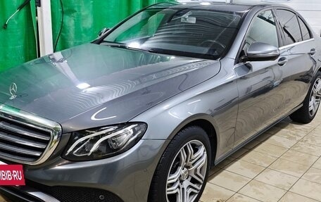 Mercedes-Benz E-Класс, 2016 год, 2 300 000 рублей, 4 фотография