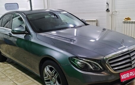 Mercedes-Benz E-Класс, 2016 год, 2 300 000 рублей, 5 фотография