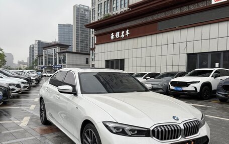 BMW 3 серия, 2023 год, 3 880 000 рублей, 2 фотография