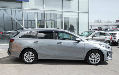 KIA cee'd III, 2021 год, 1 987 000 рублей, 8 фотография