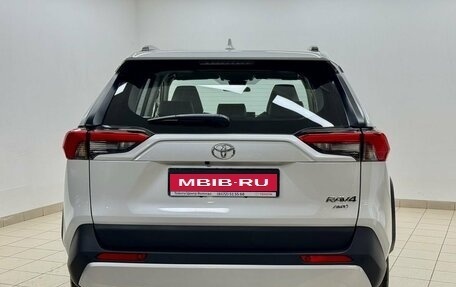 Toyota RAV4, 2025 год, 4 700 000 рублей, 5 фотография