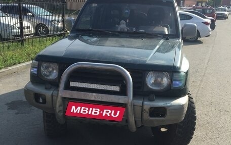 Mitsubishi Pajero III рестайлинг, 1997 год, 300 000 рублей, 3 фотография