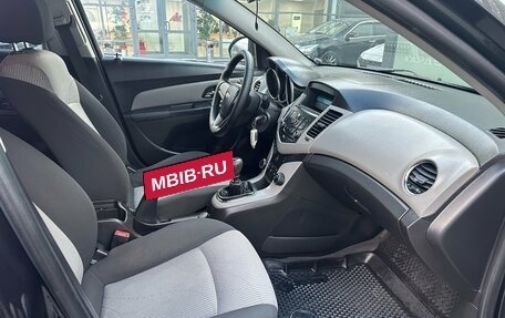 Chevrolet Cruze II, 2011 год, 617 000 рублей, 7 фотография