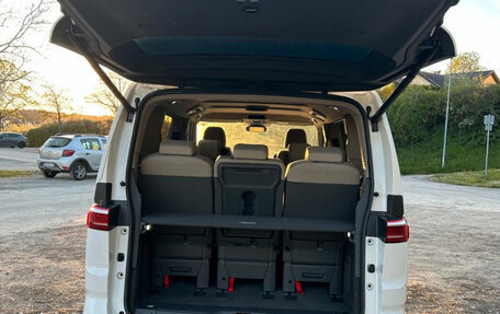 Volkswagen Multivan, 2023 год, 4 309 058 рублей, 12 фотография