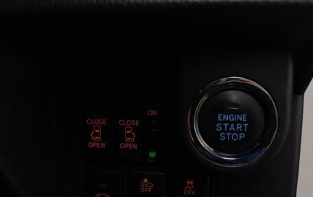 Toyota Tank I, 2019 год, 1 199 000 рублей, 9 фотография