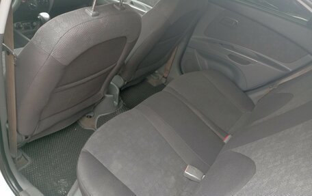 KIA Rio II, 2007 год, 530 000 рублей, 20 фотография