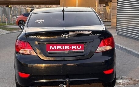 Hyundai Solaris II рестайлинг, 2011 год, 650 000 рублей, 4 фотография